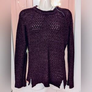Women's Purple Sweater by Hannah size sm